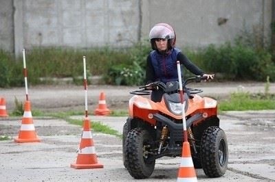 Как получить права на квадроцикл в Москве: Пошаговая инструкция