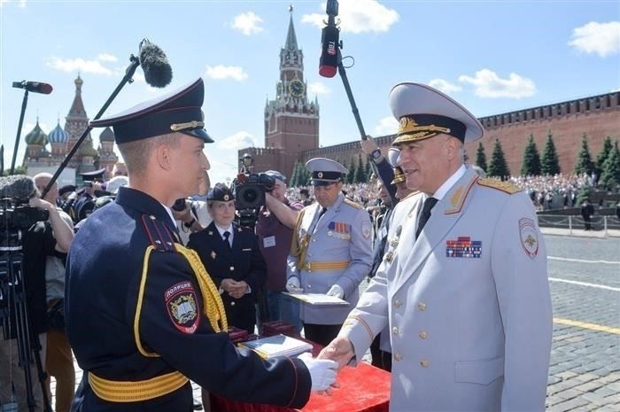 Как стать офицером полиции?